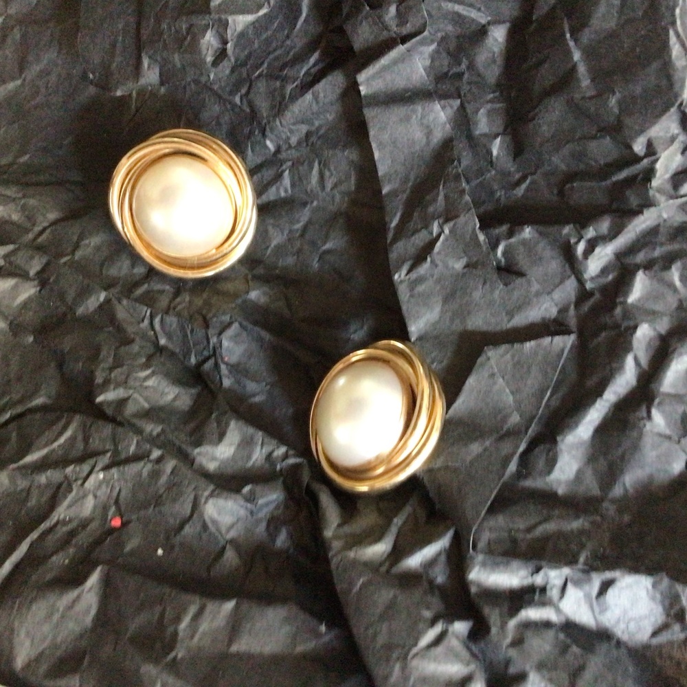 14K Mabe Pearl Earrings
